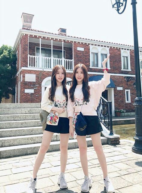 #Sandy_Mandy Sandy Mandy, See World, Best Friend Goals, Twin Sisters, Instagram Story, Nct, Twins, Thailand, Highlights