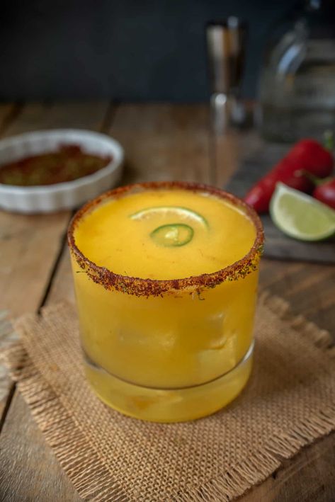 Watermelon Jalapeno Margarita, Lemon Lime Margarita, Lime Margarita Recipe, Mango Margarita Recipe, Spicy Margarita Recipe, Mezcal Margarita, Lime Margarita, Mango Margarita, Spicy Margarita