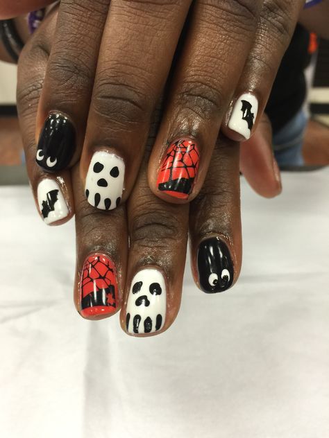 Skeleton Nails, Manicure Halloween, Firework Nail Art, Skull Nail Art, Firework Nails, Halloween Nail Ideas, New Years Nails, Skull Nails, Christmas Nail Stickers