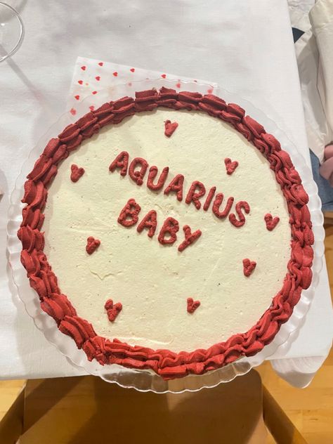 Aquarius Bday Cake, Aquarius Season Cake, Aquarius Cake Aesthetic, 28 Cake Birthday, Aquarius Szn Cake, Aquarius Baby Cake, Aquarius Cake Birthdays, Aquarius Birthday Cake, Aquarius Cake