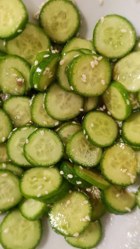 How to Make Cucumber Salad Perfect for your Next Poke Bowl - ya hungry? Pasta Salad Salmon, Salmon Sandwich, Cucumber Salad Recipe, Gluten Free Italian, Sandwich Sauces, Gluten Free Vegetarian Recipes, Cucumber Recipes Salad, Persian Cucumber, Recipe Simple