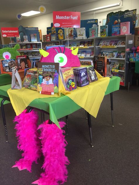 Scholastic Book Fair Ideas, Book Fair Themes, Scholastic Book Fair Fall 2022 Theme, Monster Book Fair Theme, Book Fair Ideas Display, Halloween Book Displays Library, Halloween Book Display Library, Book Fair Nostalgia, Library Halloween