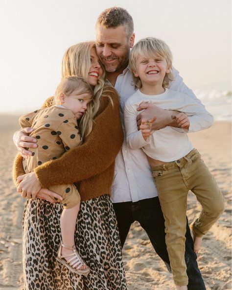 Family Photo Outfits Summer Casual, Family Photo Outfits Summer, Outfits Summer Casual, Fall Photo Outfits, 2024 Family, Family Photoshoot Poses, Seal Beach, Posing Inspiration, Family Shoot