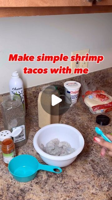 MS.GGU$M on Instagram: "Back with another simple recipe 🤸🏼‍♀️ follow the seasonings and sauce to a T and lmk how it turns out ✨  #notjusttheediblelady#simplerecipes" How To Make Shrimp Tacos, Shrimp Tacos Recipe, Shrimp Tacos Easy, Street Taco Recipe, How To Make Shrimp, Shrimp Taco Recipes, Street Tacos, Shrimp Tacos, Make It Simple