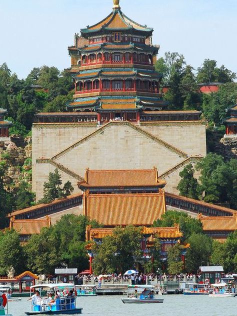 Summer Palace. Built in 1200 in Beijing, China Turandot Opera, Summer Palace Beijing, Chinese Palace, Ancient Chinese Architecture, China Architecture, China Trip, Asian Architecture, Summer Palace, Forbidden City