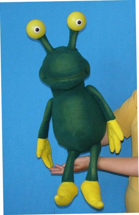 Alien , foam puppet doll · Alien , foam puppet doll Alien Puppet, Foam Puppet, Puppet Ideas, Carnival Posters, Marionette Puppet, Puppet Making, Hand Puppet, Hand Puppets, Dandy