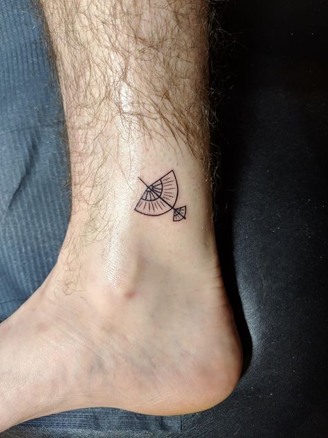 Avatar Glider Tattoo, Tattoos Avatar The Last Airbender, Aang Glider Tattoo, Small Avatar The Last Airbender Tattoos, Avatar Last Air Bender Tattoo, Nerdy Tattoos For Men, Avatar Tatoos Ideas, Korra Tattoos, Atla Tatoos