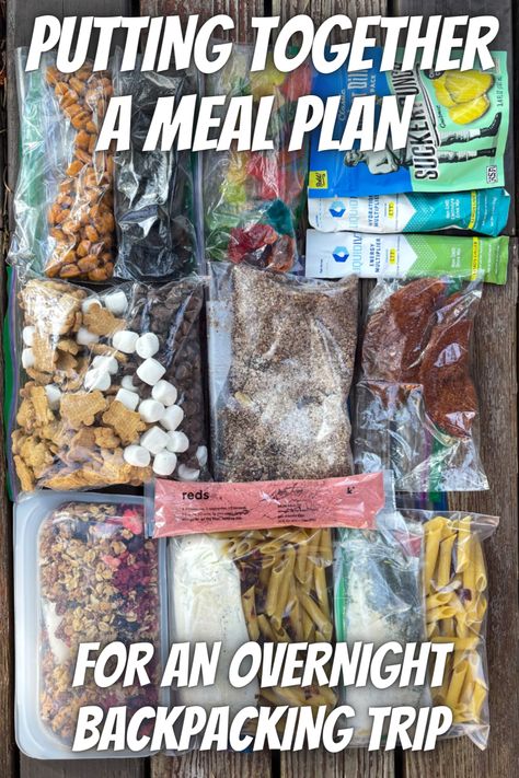 Overnight Backpacking Food, Backpack Food Ideas, Healthy Backpacking Food, Backpack Meals Diy, Backpack Camping Meals, Back Packing Food Ideas, Backpack Camping Food, Cheap Backpacking Meals, Trail Food Backpacking