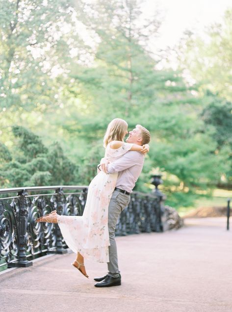 Forest Park Engagement Photos, St Louis Engagement Photos, Park Engagement Pictures, Forest Park St Louis, Lafayette Square, Park Engagement Photos, Pavilion Wedding, Xmas Photos, Spring Engagement Photos