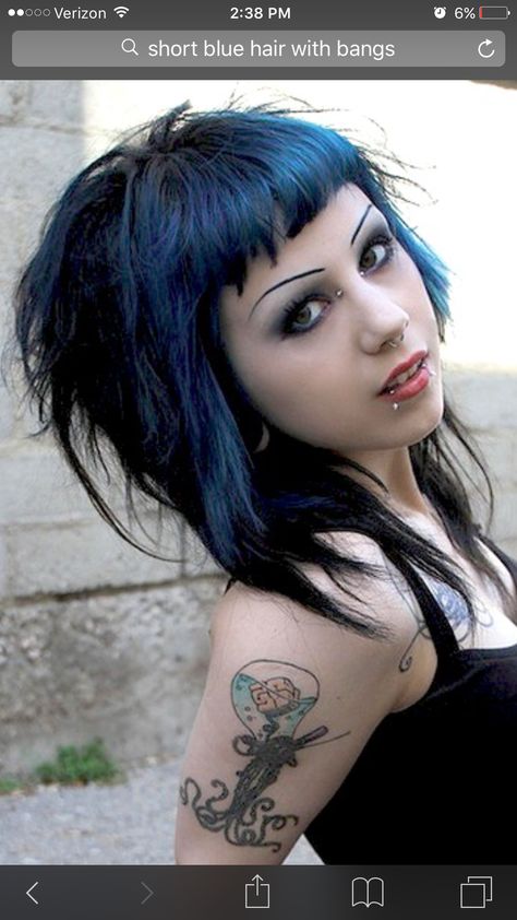 Layered Punk Hair, Goth Bangs Hair, Long Punk Hairstyles, Emo Haircuts Long, Goth Hairstyles Short, Short Goth Hairstyles, Gothic Haircuts, Goth Hair Color Ideas, Goth Haircuts