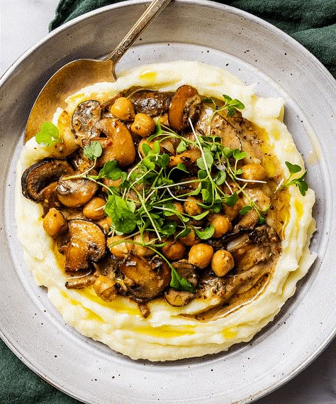 Chickpea Mushroom Recipe, Chickpeas And Mushrooms, Chickpea And Mushroom Recipe, Vegan Mashed Potatoes Meal, Easy Vegan Mushroom Recipes, Chickpea Mushroom, Vegan Sunday Dinner, Chickpeas And Potatoes, Vegetarian Mushroom Recipes