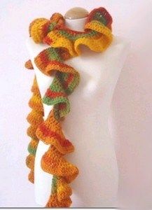 Crochet Ruffle Scarf, Crochet Scarf Patterns, Crochet Spiral, Crocheted Scarves, Spiral Crochet, Scarf Patterns, Crochet Scarf Pattern Free, Ruffle Scarf, All Free Crochet