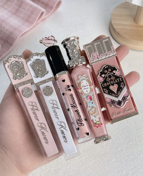 xiaohongshu flower knows chinese makeup brand cbeauty lipsticks lip stain lip gloss douyin makeup asian makeup cute Asian Makeup Brands, Koleksi Makeup, Flower Lipstick, Cute Lipstick, Chinese Makeup, Flower Knows, Douyin Makeup, Makeup Pallets, Makeup Supplies