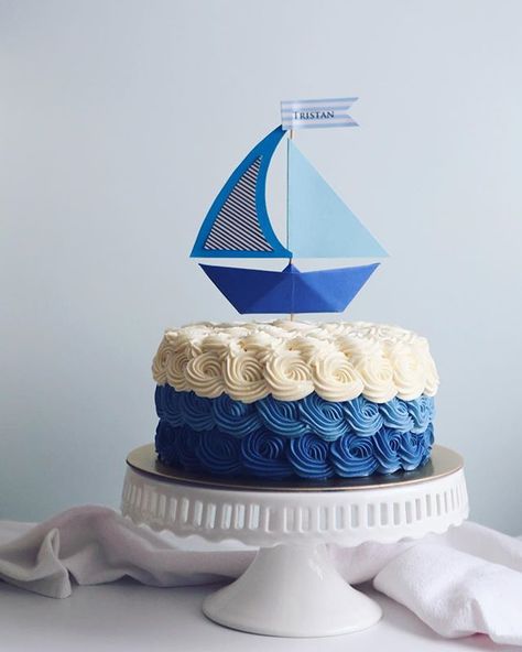 Nautical Cake Sailor Cake, Sailboat Cake, Cake Smash Cake, Rodjendanske Torte, Boat Cake, Cake For Baby, Sailor Theme, Boat Theme, Roses Cake