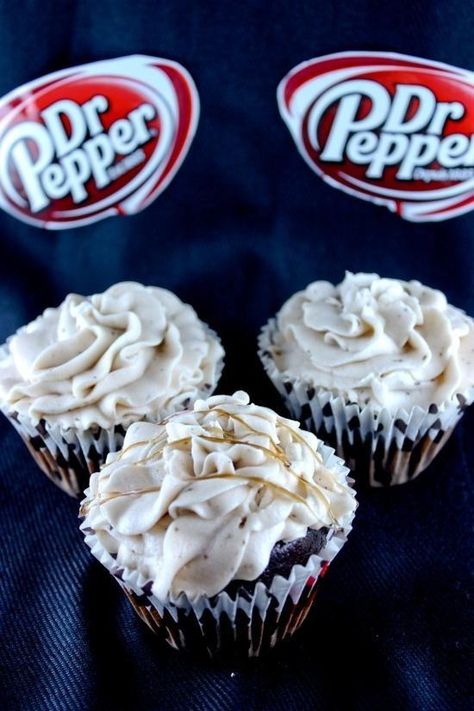 Dr Pepper cupcakes, with Dr Pepper reduction in the icing! An alternate idea: http://iambaker.net/dr-pepper-cake-pioneer-woman-cooks-giveaway/ Dr Pepper Cupcakes, Cupcake Frosting Recipes, Chocolate Cake Mixes, Cupcake Cake, Dessert Cupcakes, Dr Pepper, Yummy Sweets, Frosting Recipes, Eat Dessert