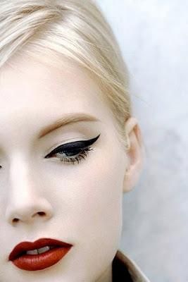 Make up Anni 50 Perfect Cat Eye, Cat Eye Makeup, Beauty Make-up, The Beauty Department, Holiday Makeup, Bohol, Winged Eyeliner, Red Lipstick, Beauty Videos