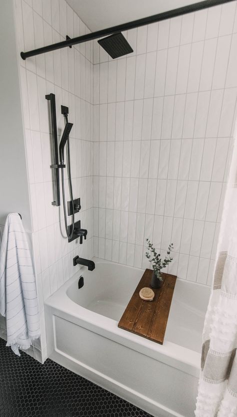 Black And White Bathroom Remodel, Modern Black And White Bathroom, White Bathroom Remodel, Black And White Bathroom, Aesthetic Bathroom, Hall Bathroom, Bathroom Remodel Designs, Bathroom Remodel Shower, Upstairs Bathrooms