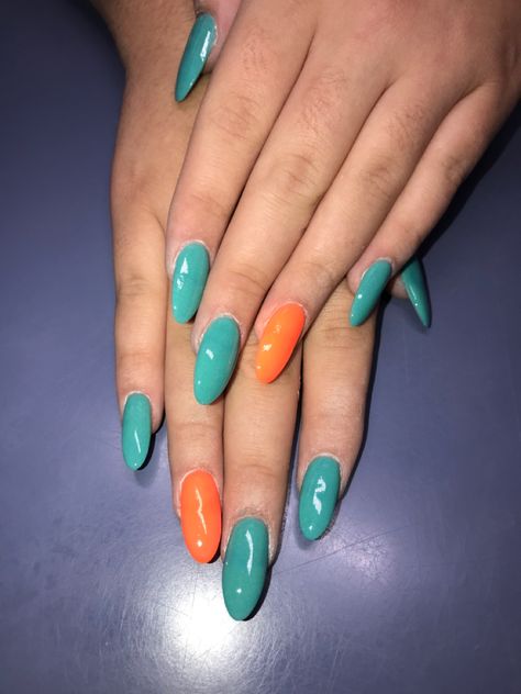 Miami Dolphins Nails Football, Miami Dolphin Nails, Dolphins Nails, Miami Dolphins Nails, Dolphin Nails, Football Nail Art, Football Nails, Curly Hair Problems, Makeup Model