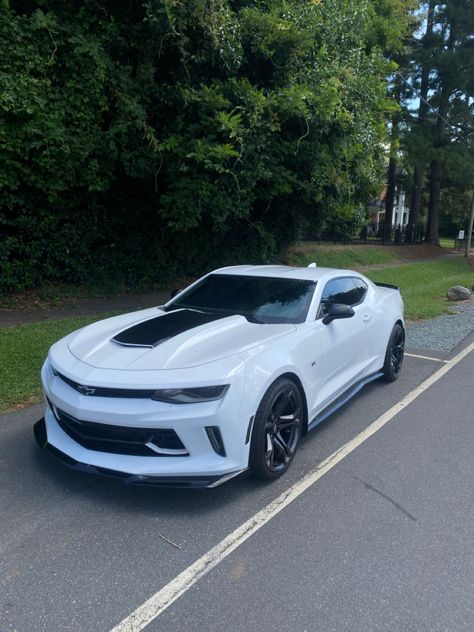 #camaro #cars #white White Camaro, White Camaro Ss, White Cars, Camaro 1le, Chevrolet Camaro White, Chevloret Camaro Zl1, Camaro Race Car, Camaro Lt1, Camaro V6