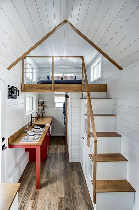 Currituck THOW by MTL 004 Loft Railing, Tiny House Stairs, Tiny House Loft, House Loft, Tiny House Trailer, Casa Container, Modern Tiny House, Tiny House Decor, Tiny House Interior