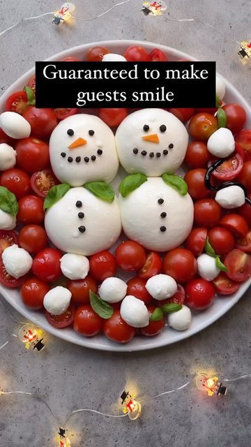 Seasonal Ideas | DIY Hacks | Home decor Inspiration on Instagram: "Stress free and fun loving - no bake appetizer option. Cheese, tomatoes, basil, balsamic. #winterappetizer #holidayhack #cheeseplate #christmasrecipes #fyp #snowmandiy #frostythesnowman" Fun Holiday Party Ideas, Snowman Food Ideas, Food Ideas For Christmas Party, Christmas Breakfast Brunch Ideas, Christmas Food Decor, Fun Christmas Food Ideas, Christmas Dinner Recipes, Christmas Nibbles, Winter Appetizers