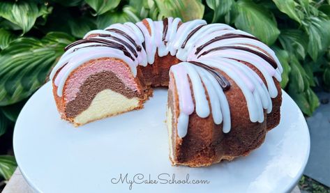 Neapolitan Pound Cake Lemon Orange Pound Cake, My Cake School, Chocolate Chip Pound Cake, Peach Pound Cakes, Coconut Pound Cakes, Almond Pound Cakes, Sour Cream Pound Cake, Fruity Cake, Easter Breakfast