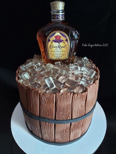 Crown Royal Cake, Crown Royal Apple, Bourbon Cake, Crown Royal Whiskey, Surprise 50th, Royal Cakes, 42nd Birthday, Birthday Cake For Him, Crown Cake