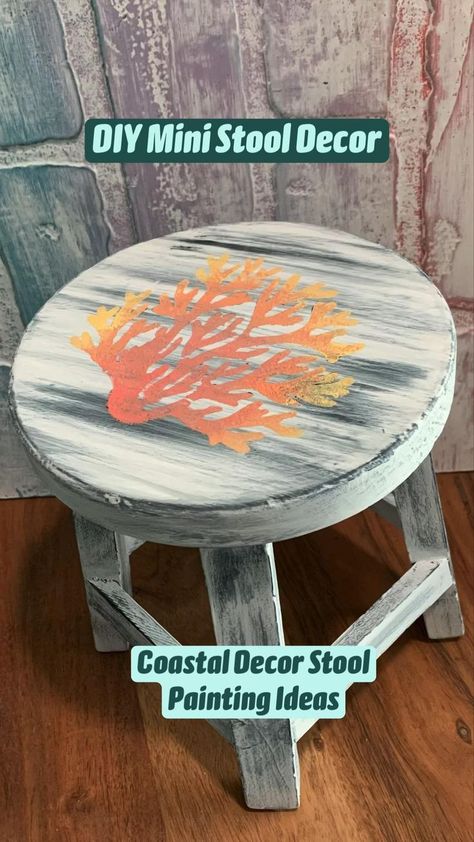 Coastal Decor Diy Beach Crafts, Beach Theme Furniture, Beach Decor Diy, Stool Decor, Blue Beach Decor, Beachy Furniture, Beach House Decor Diy, Mini Stool, Diy Coastal Decor