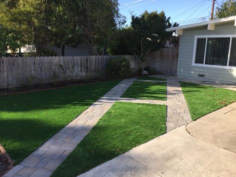 Grass Parking Ideas, Rv Parking Driveway Ideas, Rv Parking Pad Ideas Front Yard, Rv Driveway Ideas, Parking Pad Side Of House, Rv Driveway Ideas Front Yards, Backyard Rv Parking Ideas, Shared Driveway Divider, Rv Parking Pad Ideas Backyard