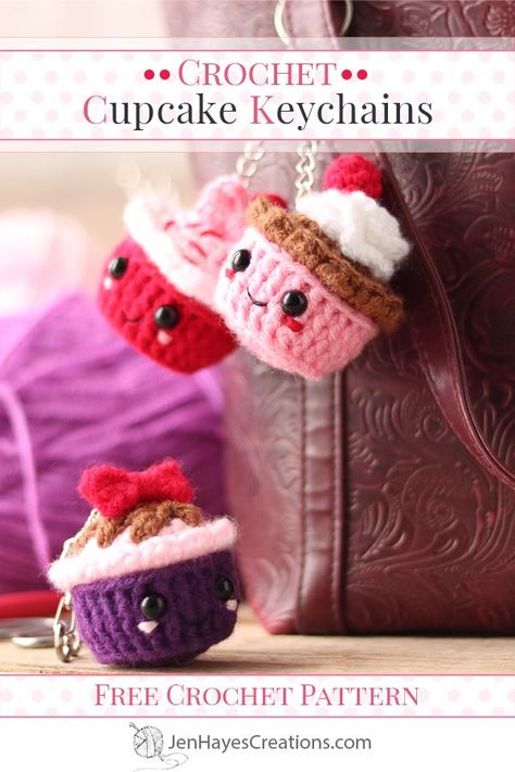 The adorable Crochet Cupcake Keychain is quick to make and fun to give! They're a great accessory to add to a bag or backpack, hang from a car's rearview mirror, make as ornaments, or add as a fun addition to a gift for someone’s birthday or as a thank you. So many possibilities! Cupcake Keychain, Tiny Amigurumi, Amigurumi Projects, Crochet Tiny, Crochet Cupcake, Crochet Keychains, Crochet Valentine, Keychain Crochet, Crochet Keychain Pattern