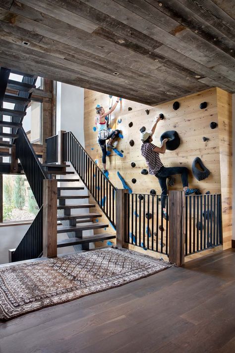 Playground Room, Home Climbing Wall, Apartemen Studio, Cabin Aesthetic, Diy Barn, Rock Climbing Wall, Indoor Climbing, Climbing Wall, Basement Remodeling