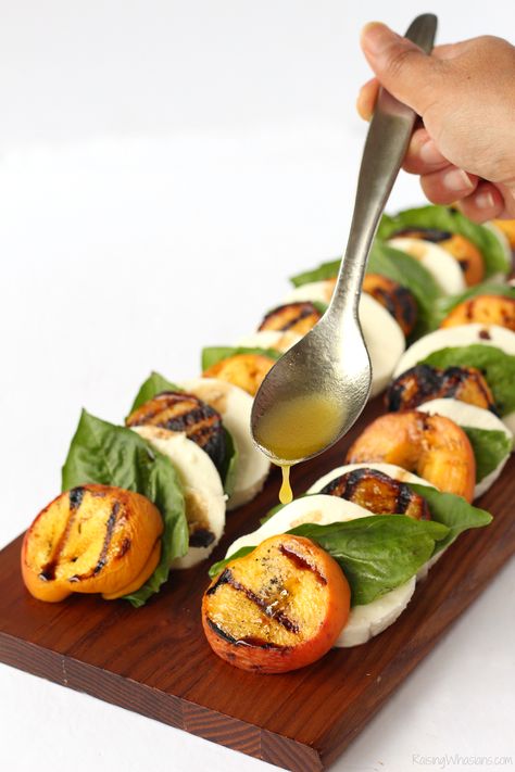 Grilled Peach Caprese Salad with Key Lime Vinaigrette - Raising Whasians Grilled Peach Caprese Salad, Grilled Peach Appetizer, Peaches Salad, Peach Caprese Salad, Peach Caprese, Grilled Peach Salad, Lime Vinaigrette, Vegetarian Salads, Grilled Peaches