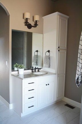 Small Bathroom Vanities Ideas, Bathroom Vanities Ideas, Vanities Ideas, Decorate Ideas, Bathrooms Inspiration, Bathroom Aesthetics, Modern Small Bathroom, Ideas Baños, Modern Small Bathrooms