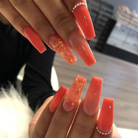 bad! Coral Acrylic Nails, Uñas Color Coral, Coral Nails With Design, Nail Serum, Nail Board, Coral Nails, Vibrant Nails, Acrylic Nails Coffin Pink, Pink Acrylic Nails