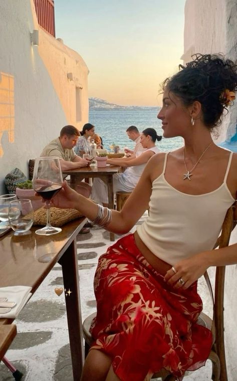 Resort Outfits Vacation, Catalina Island Outfit, Carribean Outfits, Resort Dinner Outfit, Cuba Outfit, Summer Resort Outfits, Vacation Dinner Outfit, Summer Stockholm, Resort Vacation Outfits