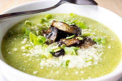 Zucchini Mushroom Soup, Mushroom Soup Recipe, Zucchini Soup, Mushroom Soup Recipes, Zucchini Squash, Spinach Soup, Super Yummy, Zucchini Recipes, Creamed Mushrooms