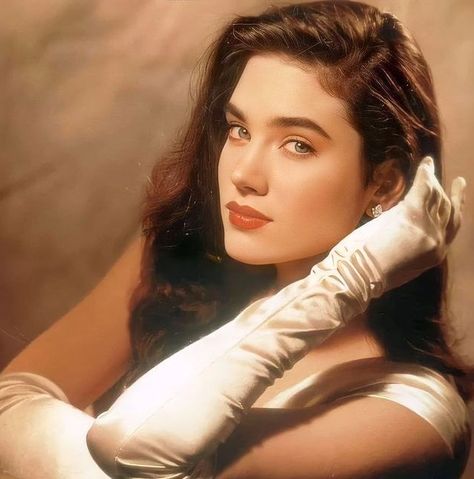 Jennifer Connelly Jennifer Connelly 90s Aesthetic, Jennifer Conely, Jennifer Connelly Young, Estilo Chola, The Rocketeer, Natalie Imbruglia, Jennifer Connelly, Monica Bellucci, Pretty Woman