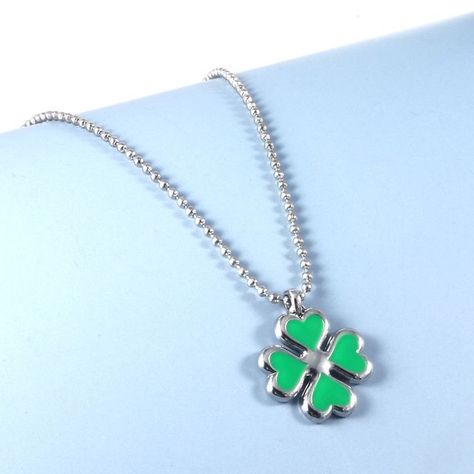 Girls Choker, Four Leaf Clover Necklace, Anime Jewelry, Clover Pendant, Anime Clothes, Anime Accessories, Dope Jewelry, Clover Necklace, Men Jewelry