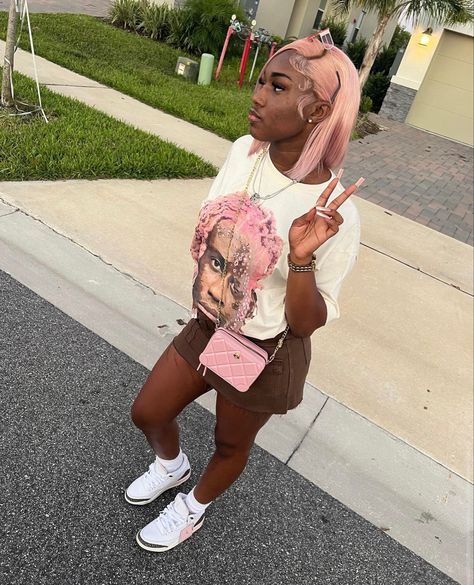 Cute Chill Outfits, Pink Skirt Outfits, Girls Streetwear, Cute Birthday Outfits, Cute Skirt Outfits, Fasion Outfits, Cute Couple Outfits, Brown And Pink