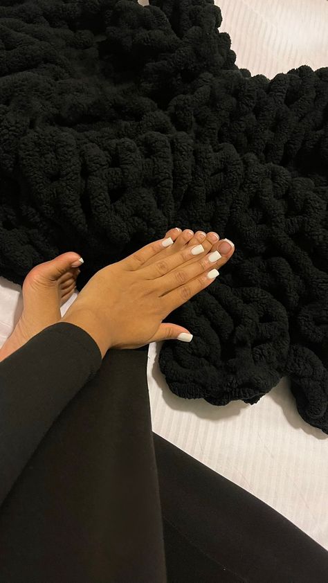 Back Scratches From Nails Aesthetic, Black Nail Asthetic Pics, Long Nail Beds Aesthetic, Aesthetic Nail Pictures, Black Haircare Aesthetic, Black Nail Polish Aesthetic Grunge, Aesthetic Nail, Nail Pictures, Pedicures