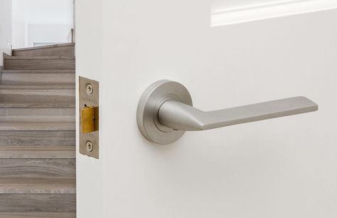 Expert guide to choosing interior door handles and knobs Internal Doors Handles, Silver Door Knobs On White Doors, Internal Door Handles Modern, Modern Door Handles Interior, Scandinavian Interior Doors, Silver Door Knobs, Hamptons Door, Silver Door Handles, Brushed Brass Bathroom