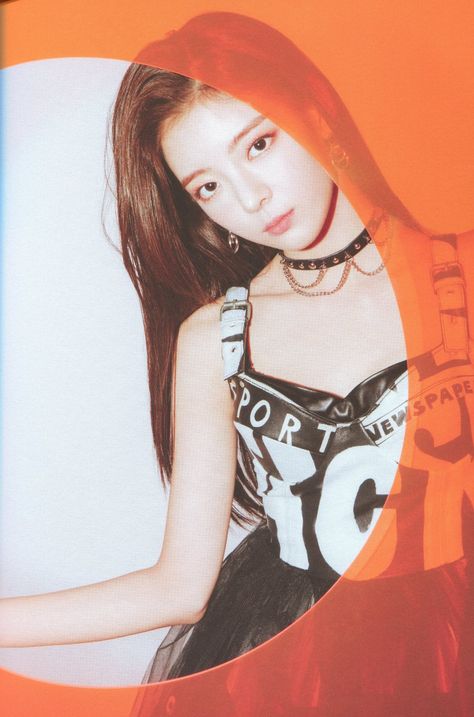 Itz Me, Itzy It'z Me, It'z Me, Itzy Lia, Dump A Day, World Pictures, 인물 사진, Kpop Girl Groups, Pop Group