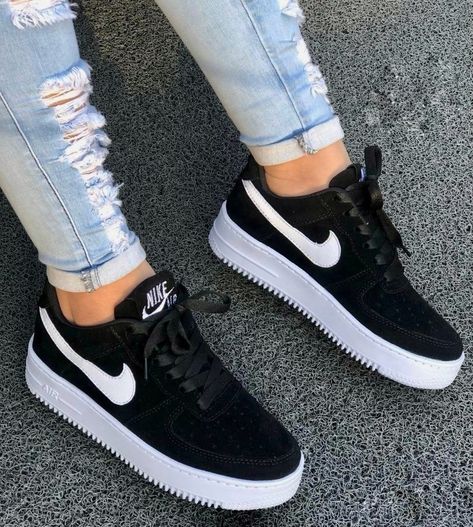 How To Style Black Air Force 1, Spider Man Shoes, Air Force Women, Casual Shoes Women Sneakers, Ladies Sneakers, Gents Shoes, Mr Price, Pretty Sneakers, White Nike Shoes