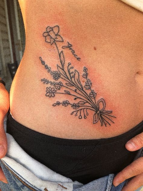 Simple Medium Tattoos, Tattoo Ideas On Stomach, Simple Stomach Tattoos, Flower Stomach Tattoos, Small Stomach Tattoos, Stomach Tatoo, Medium Tattoos For Women, Cool Simple Tattoos, Small Thigh Tattoos