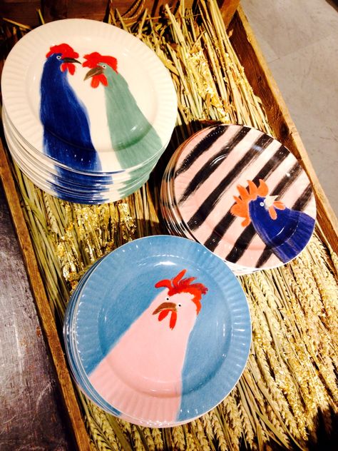 Serving Plate Painting Ideas, Colourful Pottery Painting, Plate Ceramic Design, Hand Painted Plates Ideas, Anthropologie Ceramics, Pottery Designs Painted, Painted Plates Ideas, Paint Your Own Pottery Ideas Easy, Bright Pottery