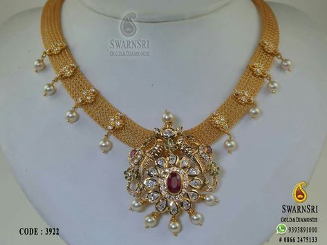 Necklace Gold Indian, Simple Necklace Designs, Wedding Jewellery Designs, 22 Carat Gold Jewellery, Wedding Jewelry Sets Bridal Jewellery, Gold Jewels Design, Modern Gold Jewelry, Diamond Wedding Jewelry, Crystal Earrings Wedding