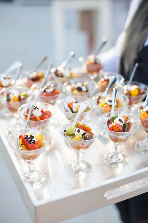 If you want a trendy, Instagram worthy wedding reception - Martha Stewart Weddings recommends these unique wedding appetizers. Not only are they beautiful but they taste amazing! #Wedding #WeddingAppetizers #UniqueAppetizer #WeddingFood #WeddingReception #WeddingIdeas #InstagramWorthy | Martha Stewart Weddings - Unique Passed Appetizers Guaranteed to Elevate Your Cocktail Hour Cocktail Hour Food, Wedding Appetizers, Cocktail Hour Wedding, Bite Size Appetizers, Tasting Party, Food Display, Event Food, Mini Foods, Small Bites