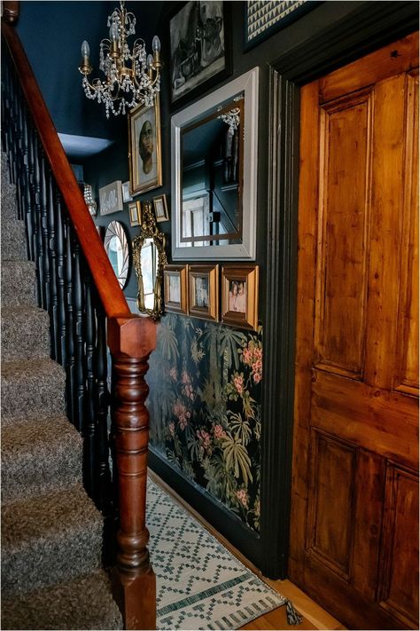 Maxamilist Hallway, Victorian Hallway Wallpaper Ideas, Dark Victorian Hallway, Botanical Hallway, Dark Blue Hallway, Townhouse Staircase, Dark Green Hallway, Flat Hallway, Dramatic Hallway