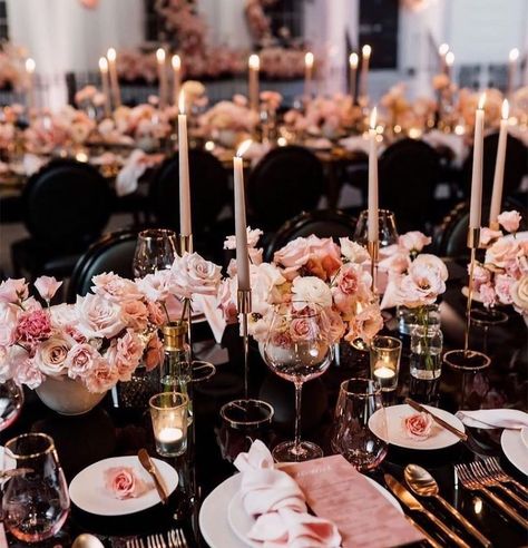 Color Palette Moody, Blush Pink And Black Wedding, Winter Wedding Table, Dusty Rose Wedding, Rose Gold Party, Wedding Decor Inspiration, Toronto Wedding, Wedding Tablescapes, Birthday Dinners