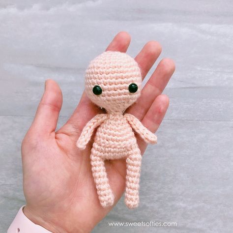 Sweet Softies | Amigurumi and Crochet: free pattern Human Body Base, Doll Base, Doll Amigurumi Free Pattern, Amigurumi For Beginners, Body Base, Wedding Doll, Crochet Dolls Free Patterns, Pola Amigurumi, I Cord